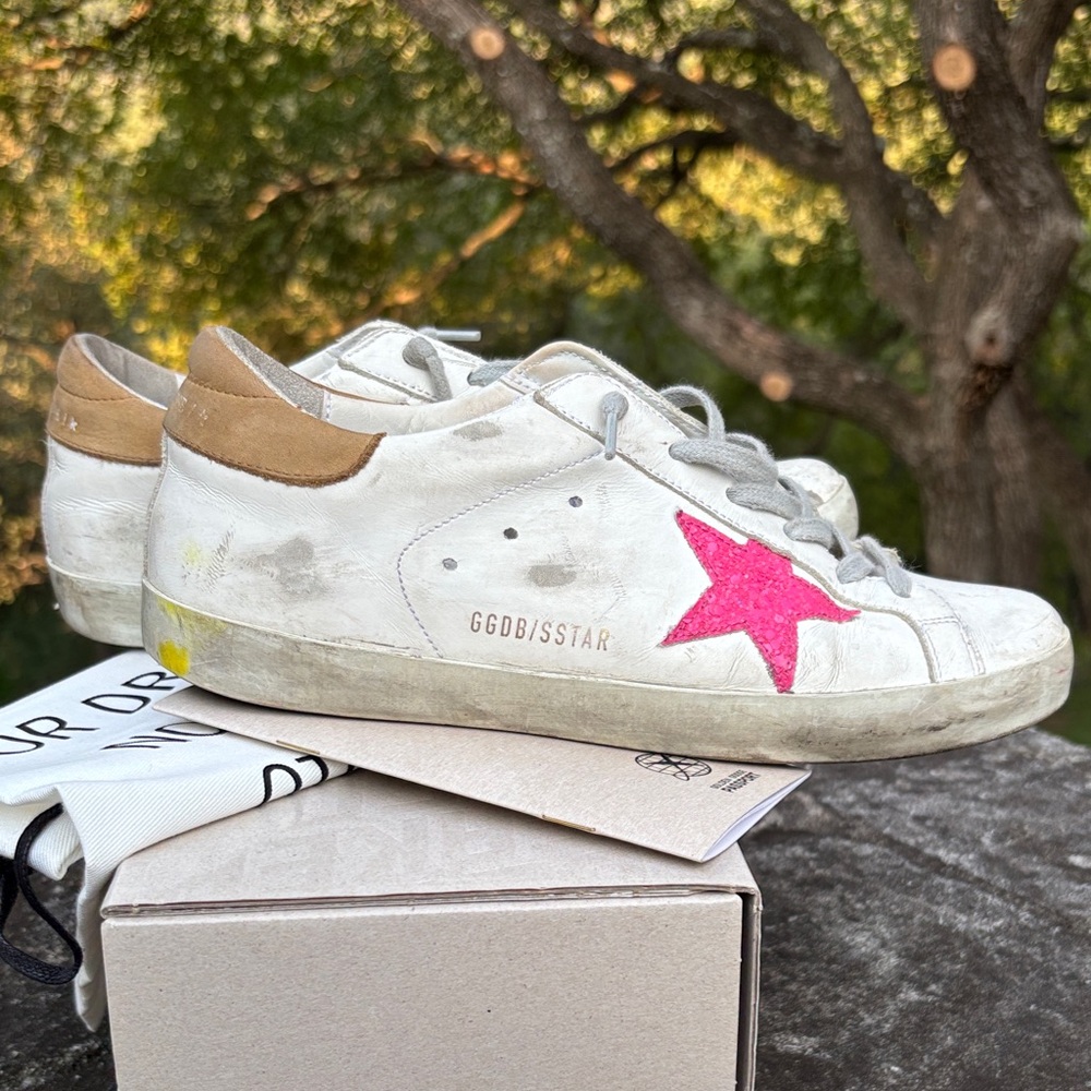 Golden Goose White Sneakers with Vibrant Pink Star size 39 - Picture 3 of 11